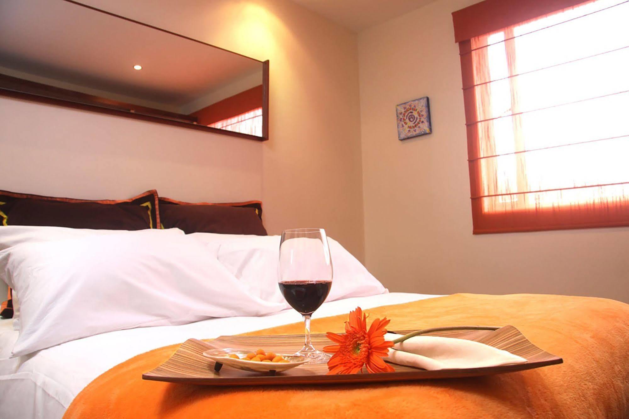 6 Suites Hotel Bogotá Esterno foto